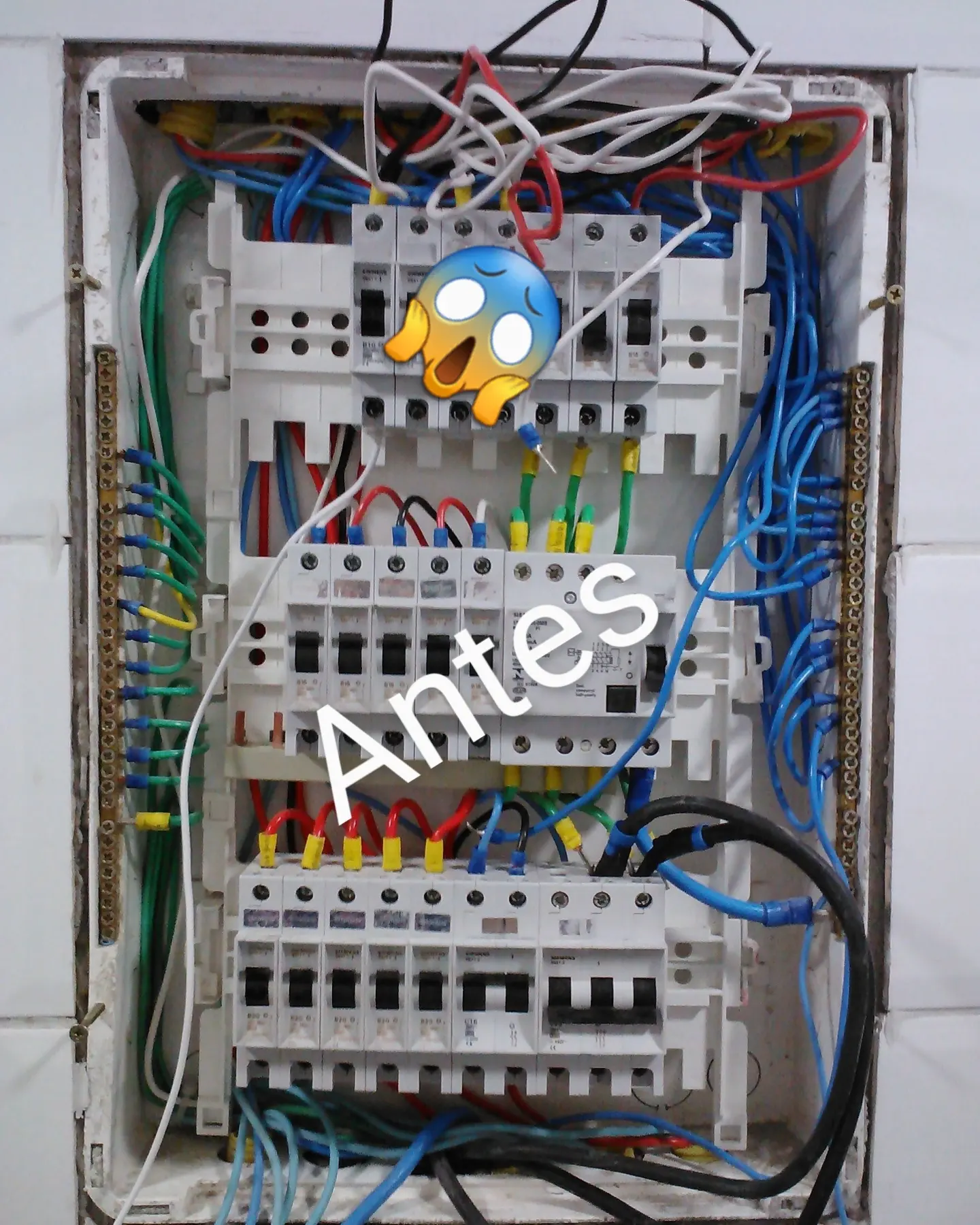 Reforma de quadro elettrico trifásico con dois dispositivos DR
