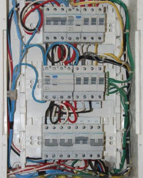Projeto de quadro elettrico trifásico